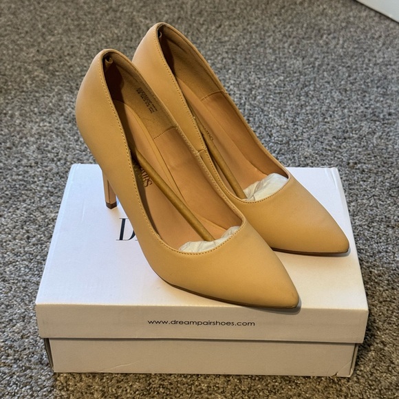 Dream Pairs Women's Nude Heels - Picture 2 of 7
